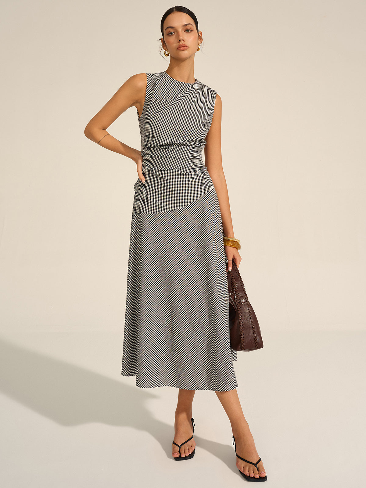 Düz Gömlek Yaka Yırtmaçlı Gingham Midi Elbise