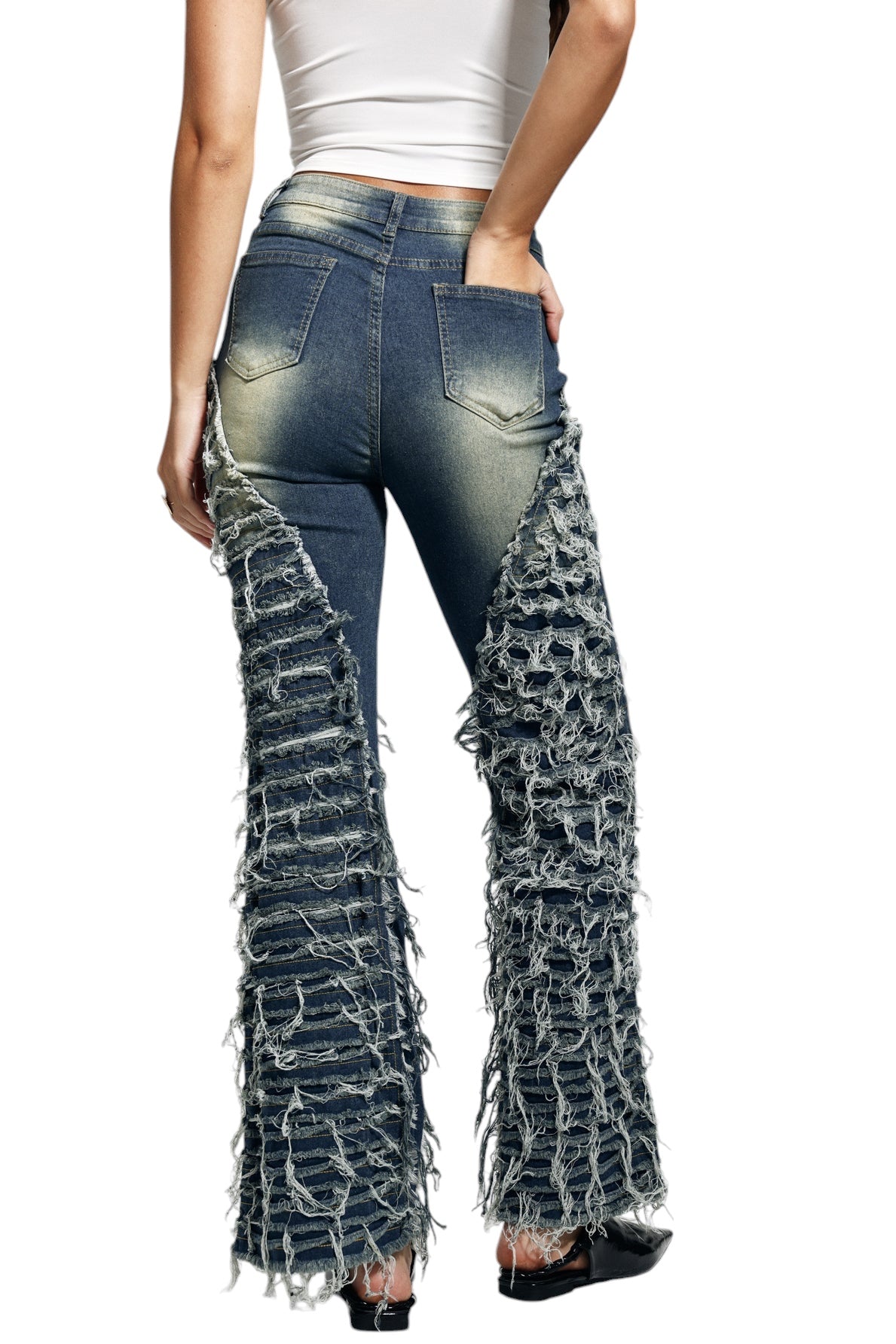 Püskül ve Büzgü Detaylı Jean