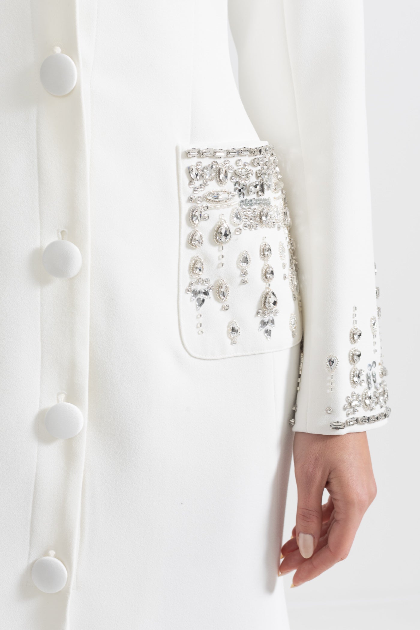 Beyaz Uzun Silüet Elbise