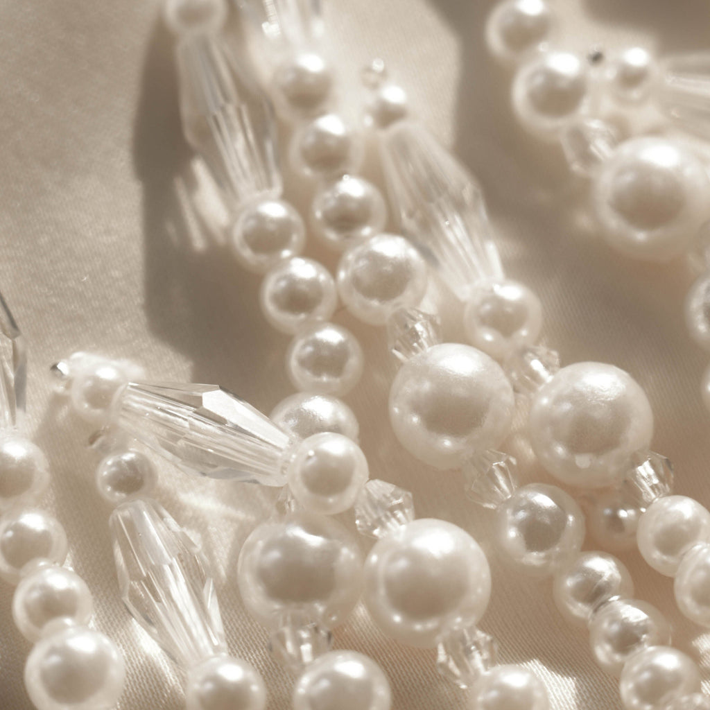 İnci Saçaklı Fildişi Omuzları Açık Midi Elbise