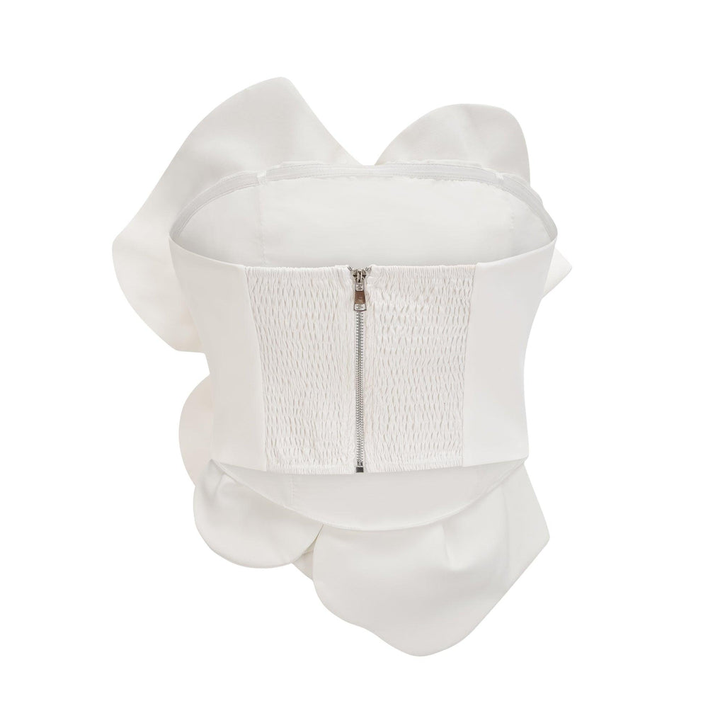 Flora Elegance Beyaz 3D Çiçek Detaylı Straplez Bluz