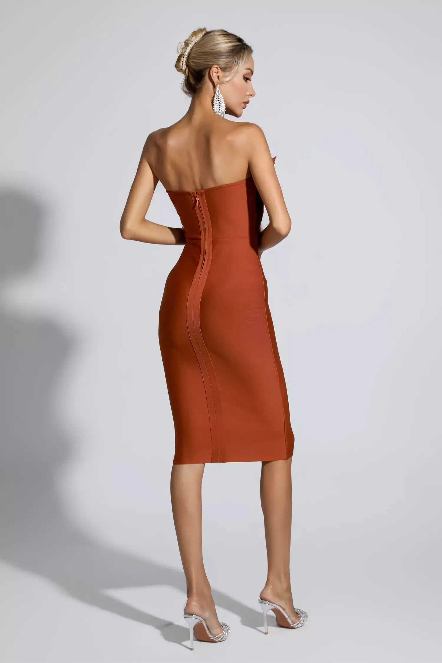 Elianna Koyu Kahverengi Tüylü Midi Elbise