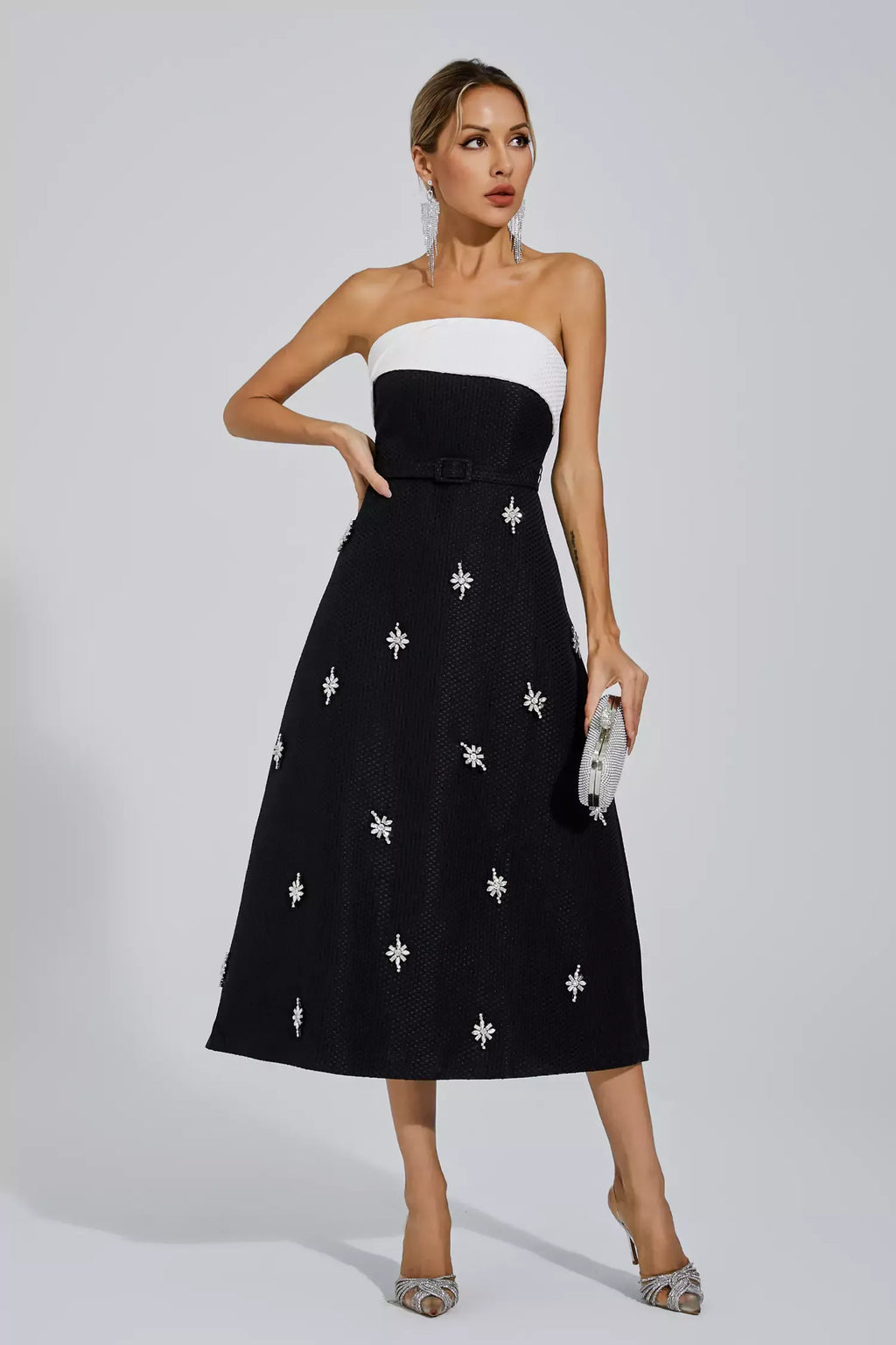 Emberlynn Siyah Beyaz Patchwork Maxi Elbise