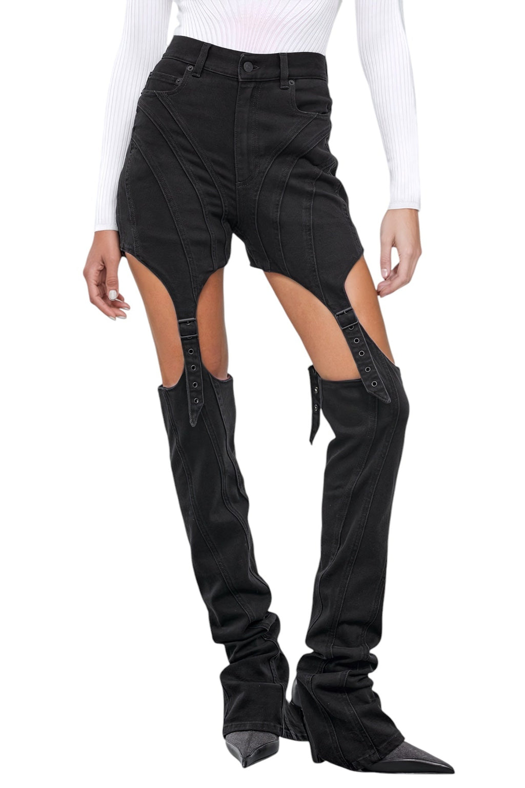 Kesik Detaylı Düz Kesim Jean