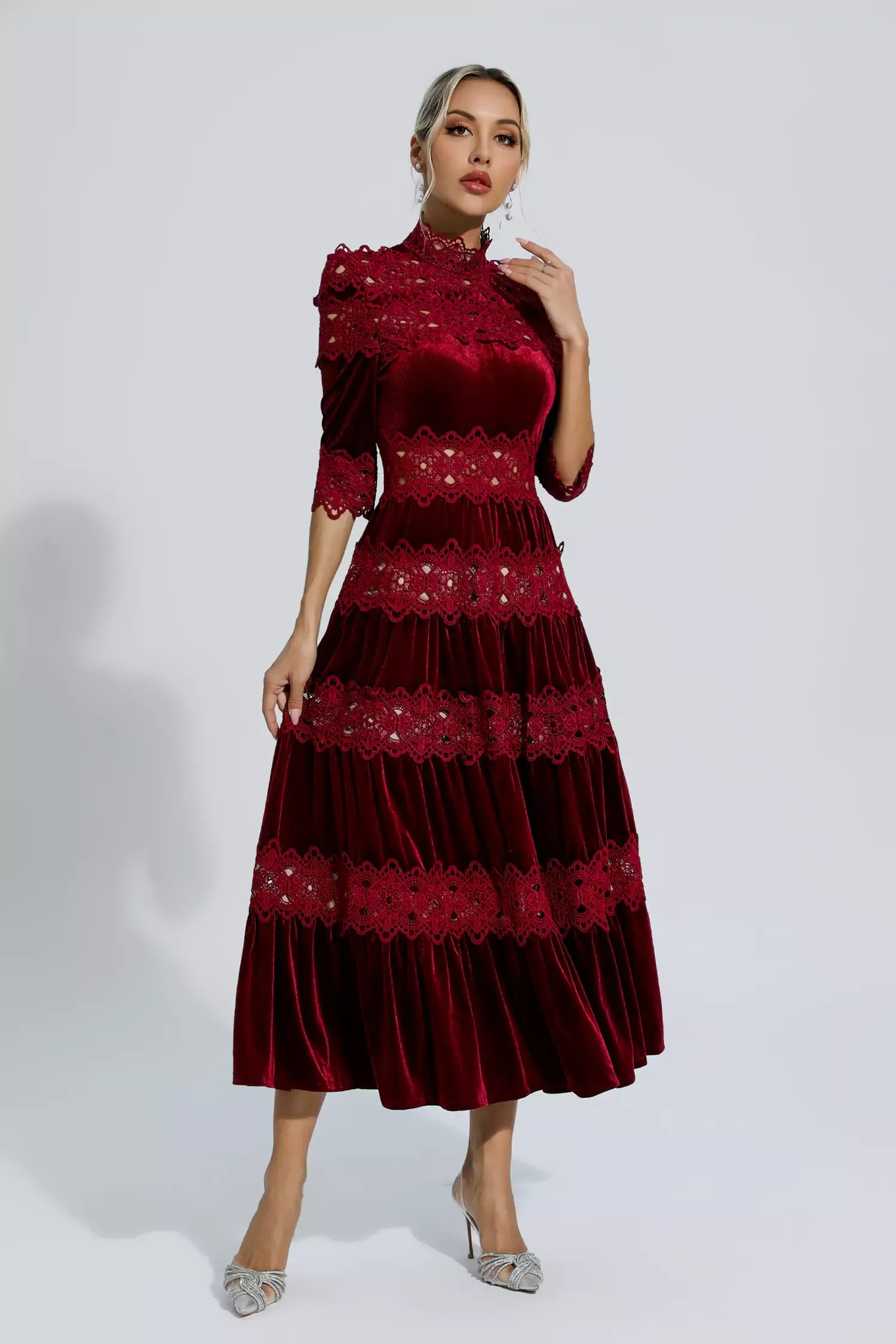 Dekolte Detaylı Maxi Elbise