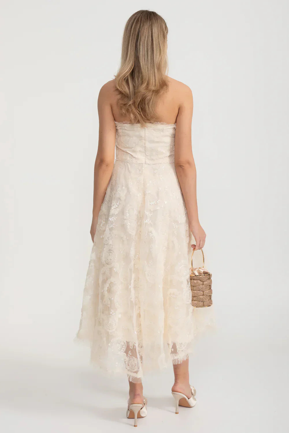 Gövdesi Gömme ve Çiçek Motifli Straplez Dantel Elbise - Ivoire