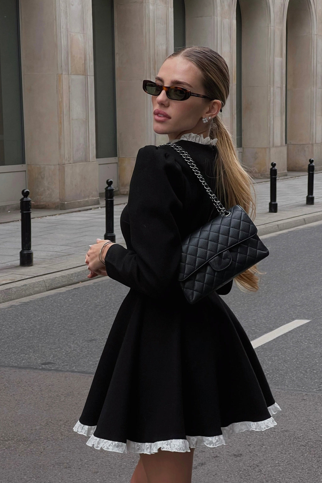 Norma Dantel Kenarlı Mini Elbise