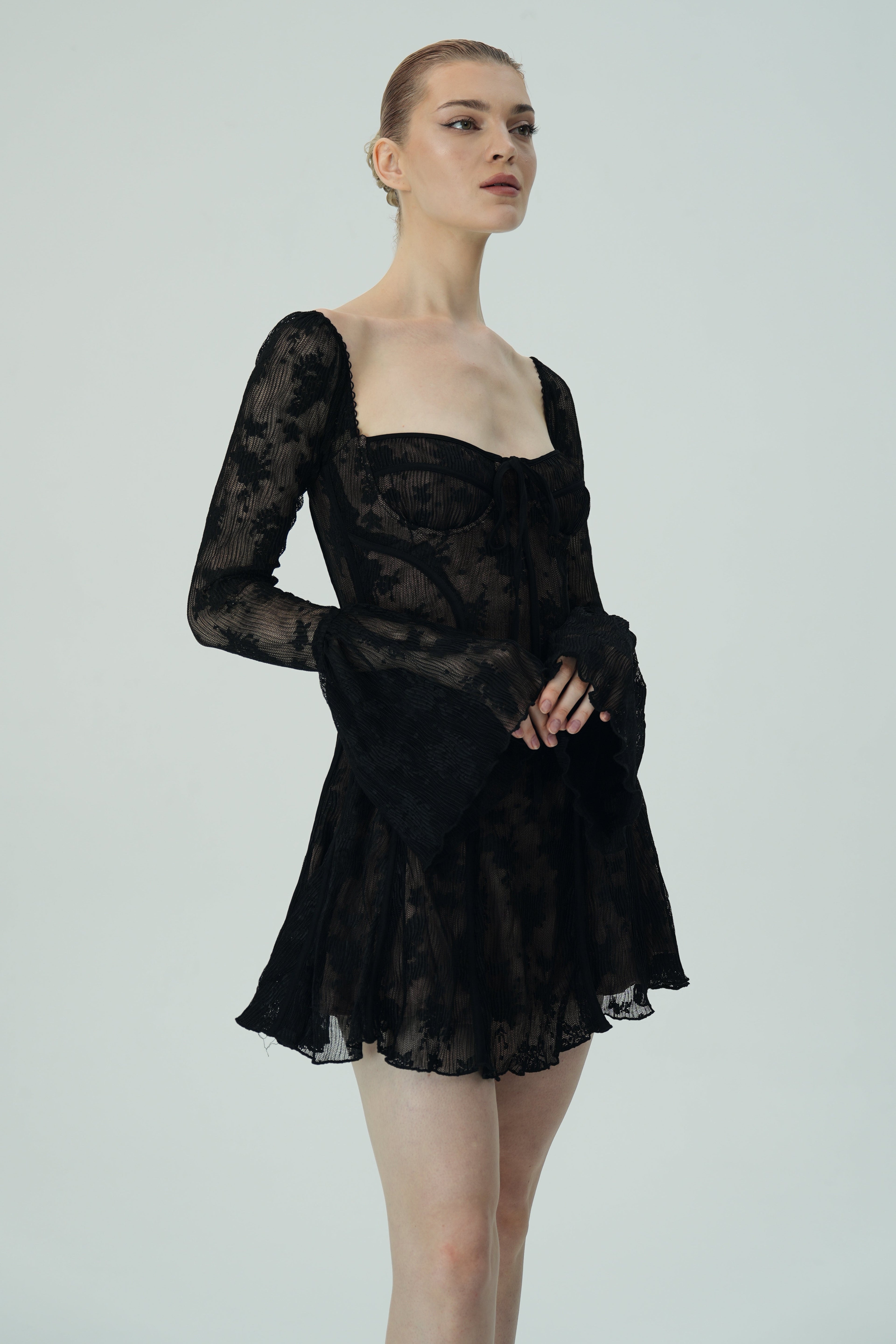 Dantel Çan Kollu Mini Elbise