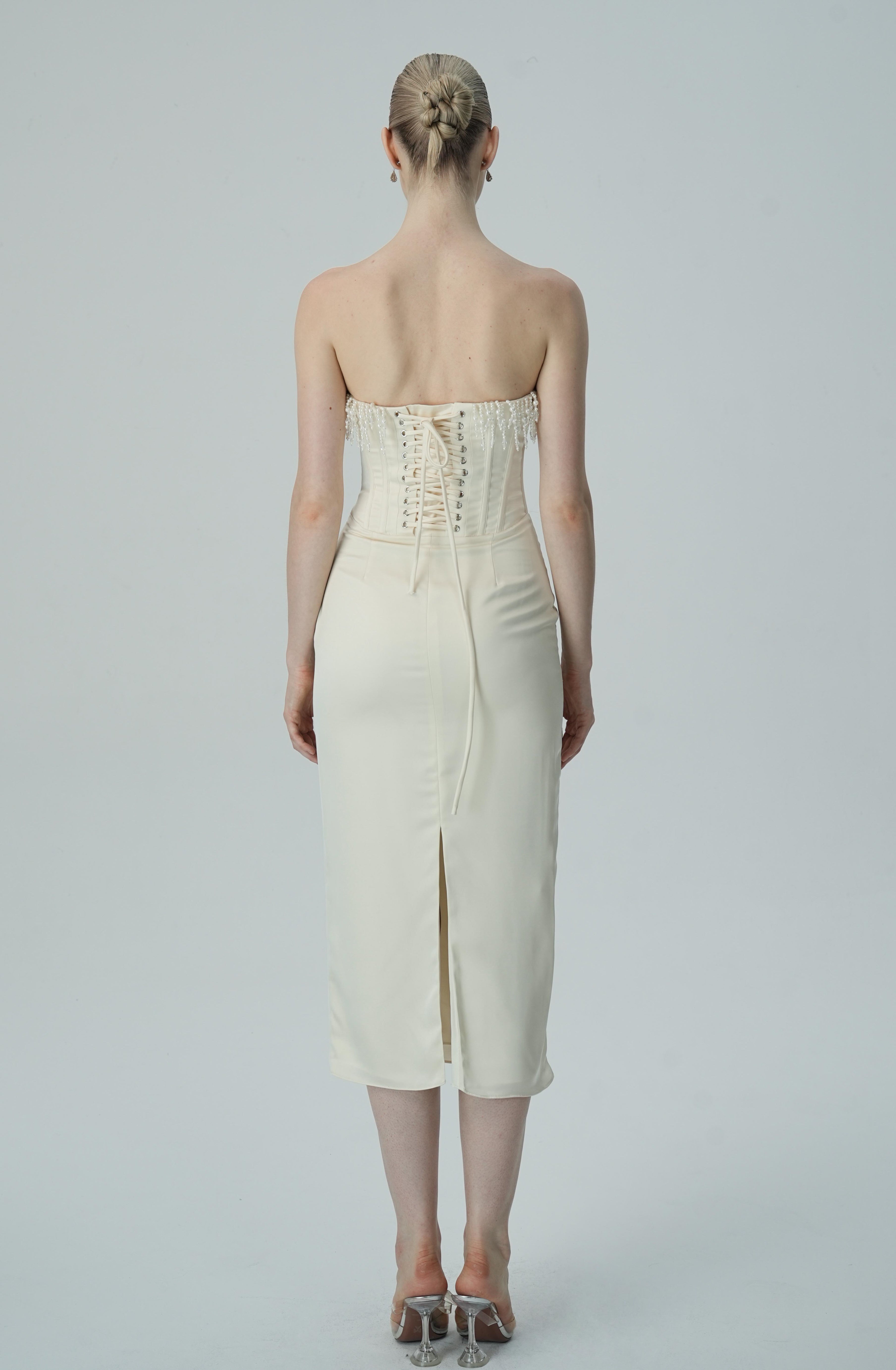 İnci Saçaklı Fildişi Omuzları Açık Midi Elbise