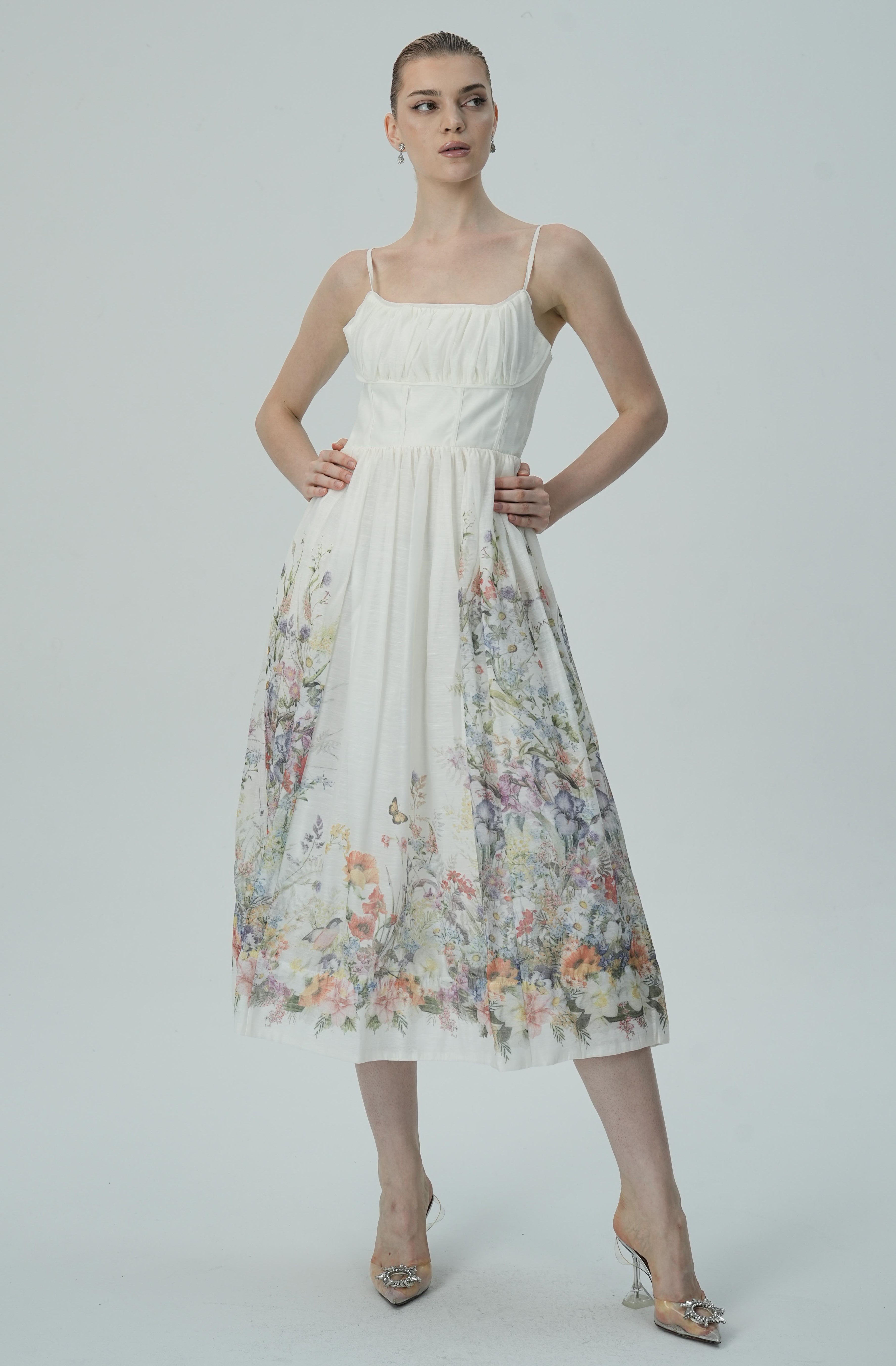 Dantelli Bedene Sahip Çiçek İşlemeli Midi Elbise