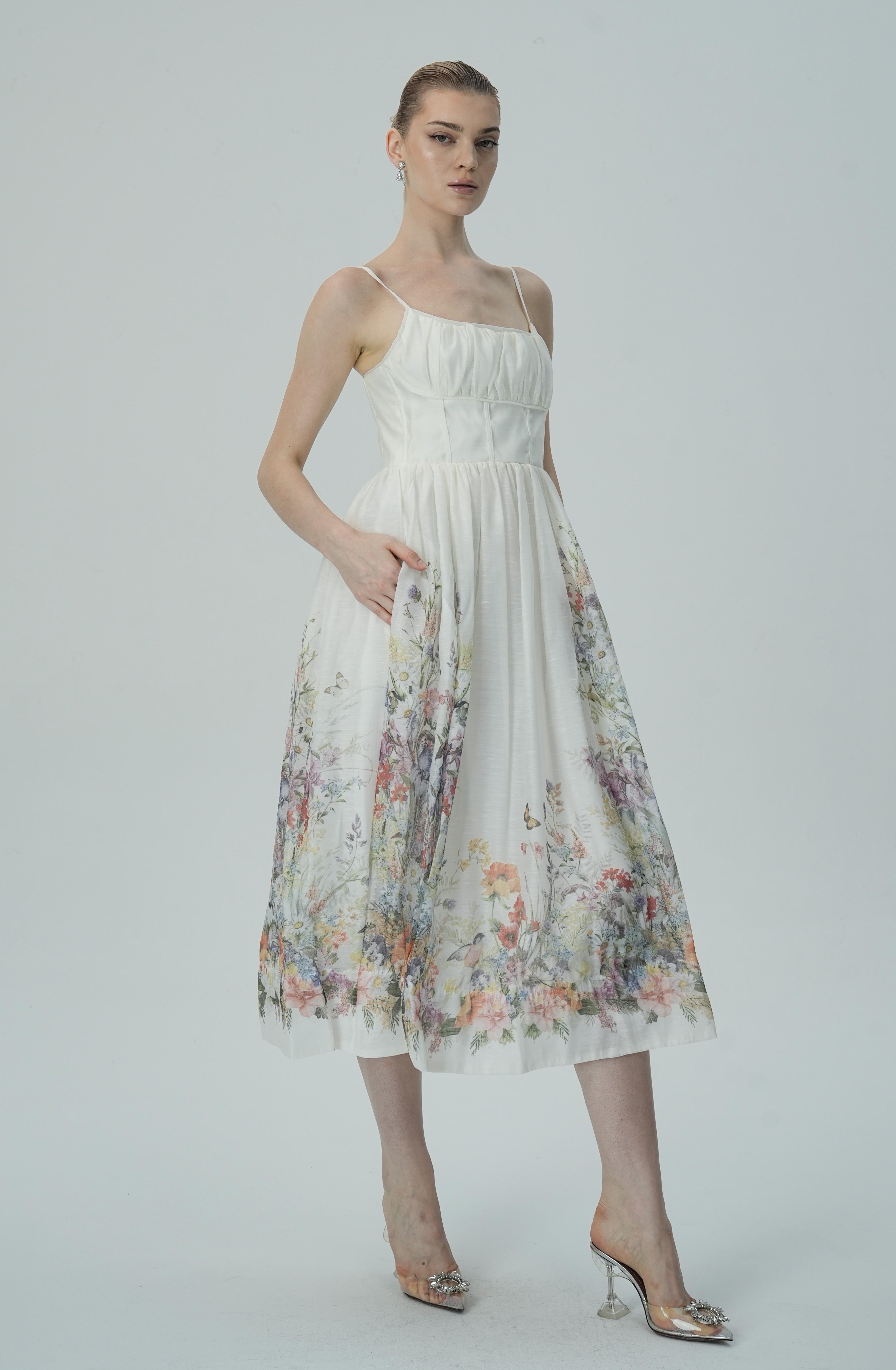 Dantelli Bedene Sahip Çiçek İşlemeli Midi Elbise