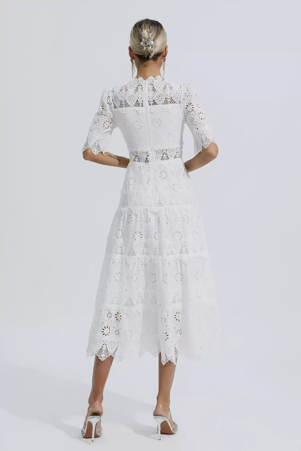 Kenna Beyaz İçi Boş Yarım Kol Midi Elbise