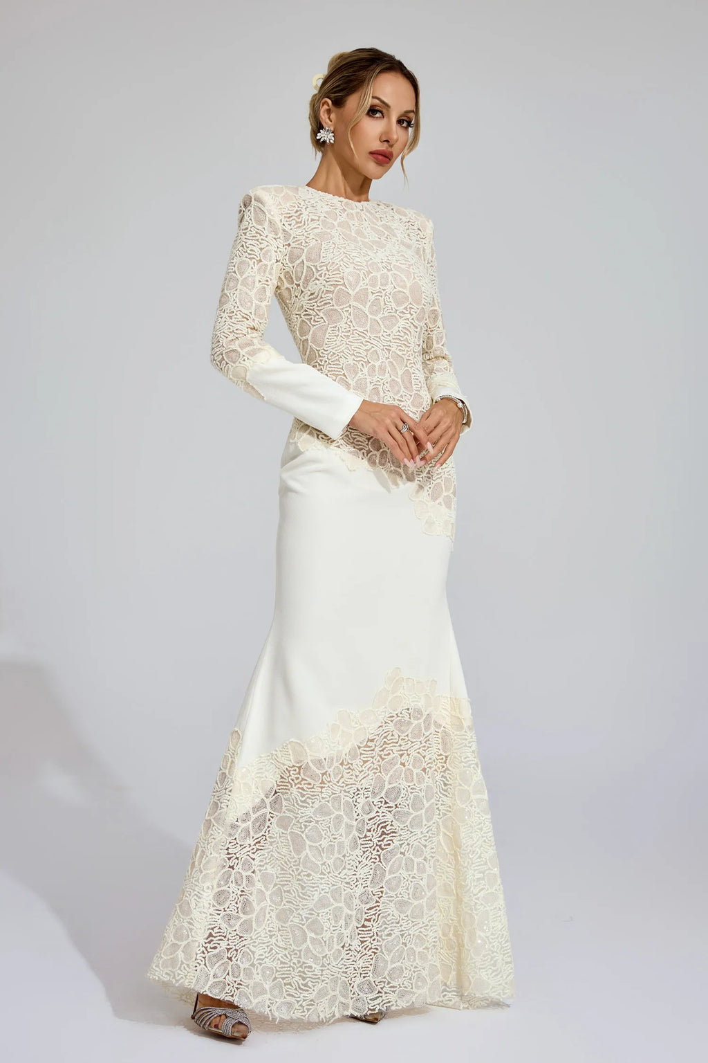 Bej Dantel İşlemeli Maxi Elbise