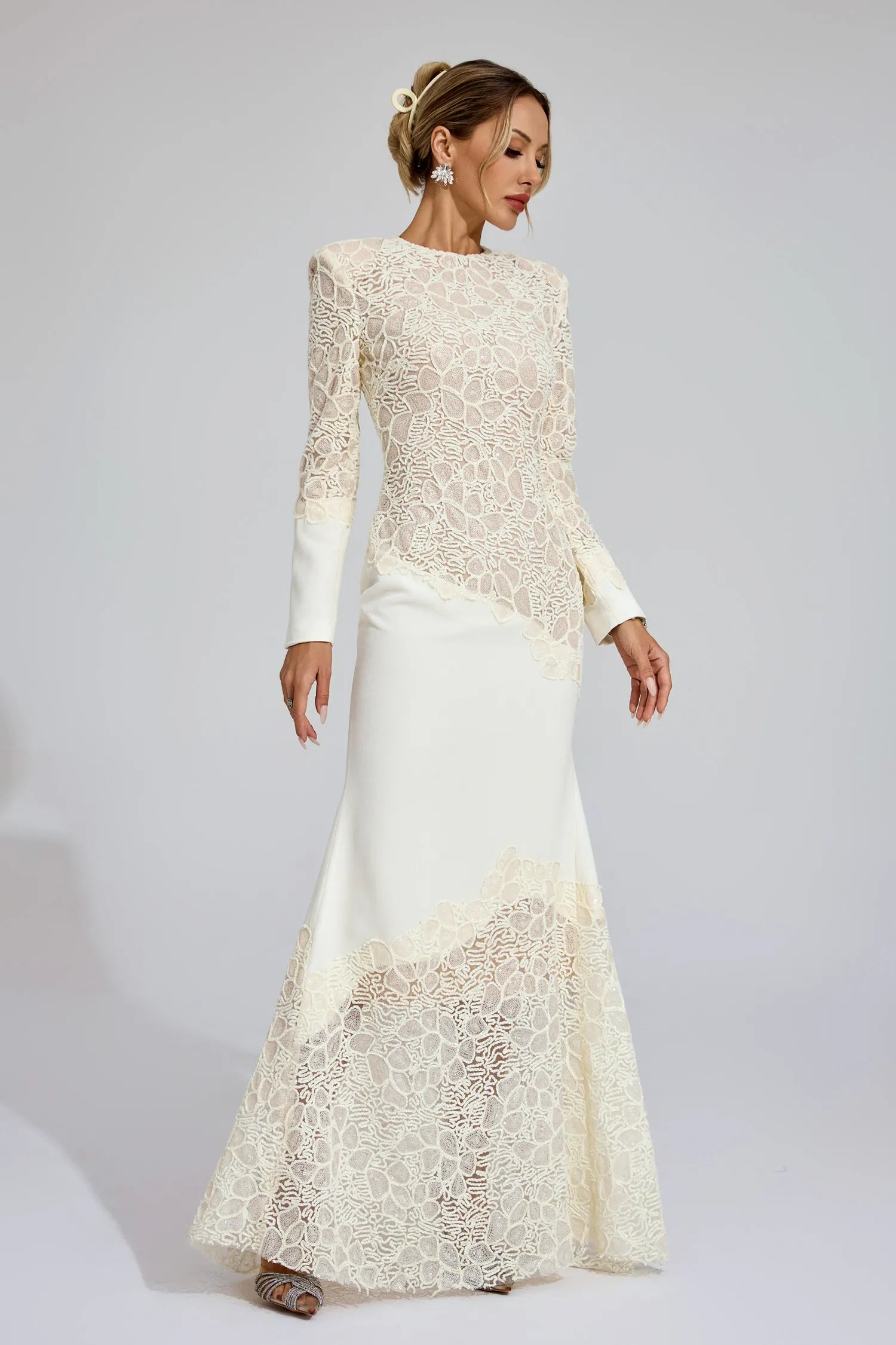 Bej Dantel İşlemeli Maxi Elbise