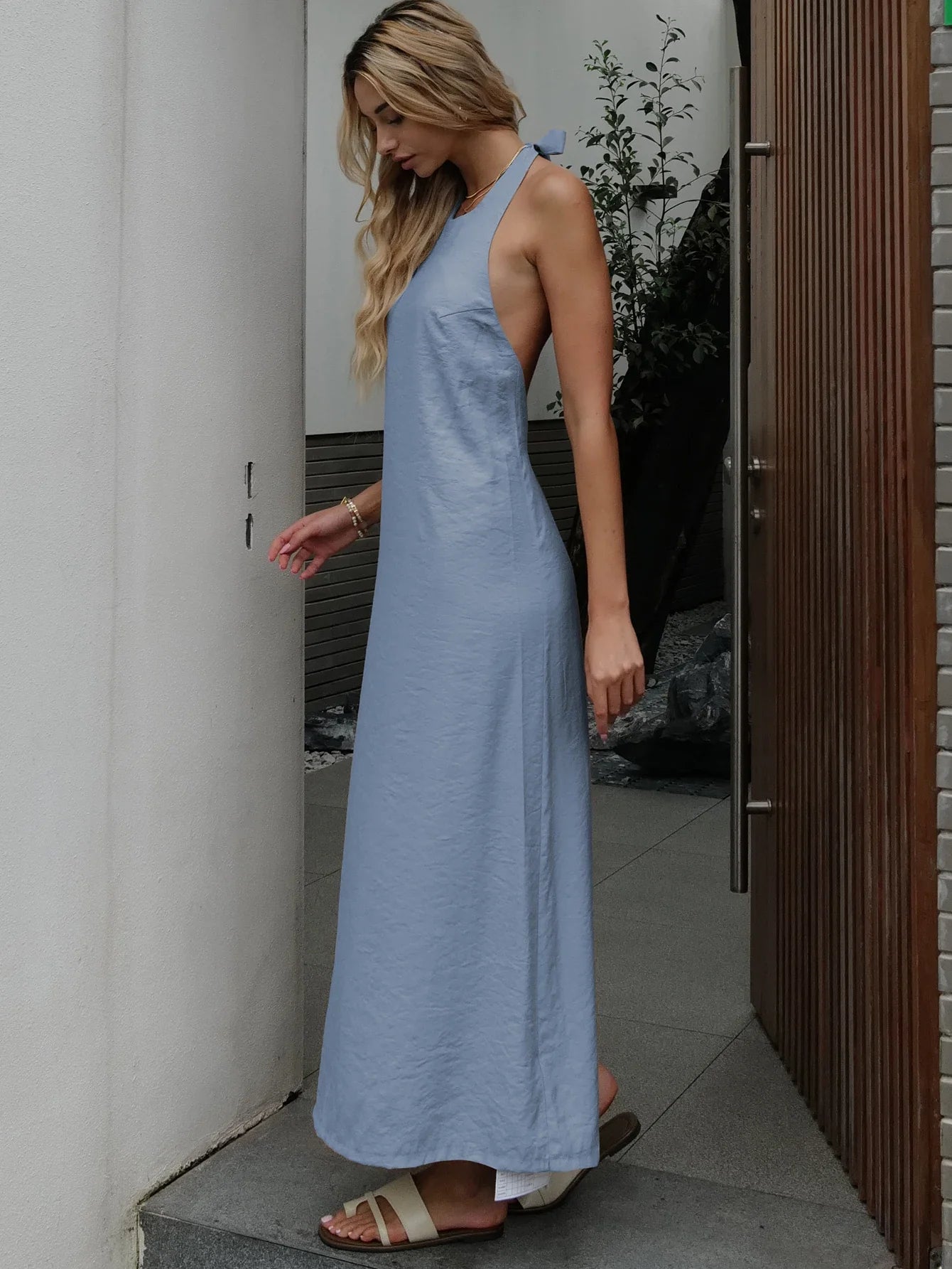 Salaş Boyundan Bağlamalı Elbise