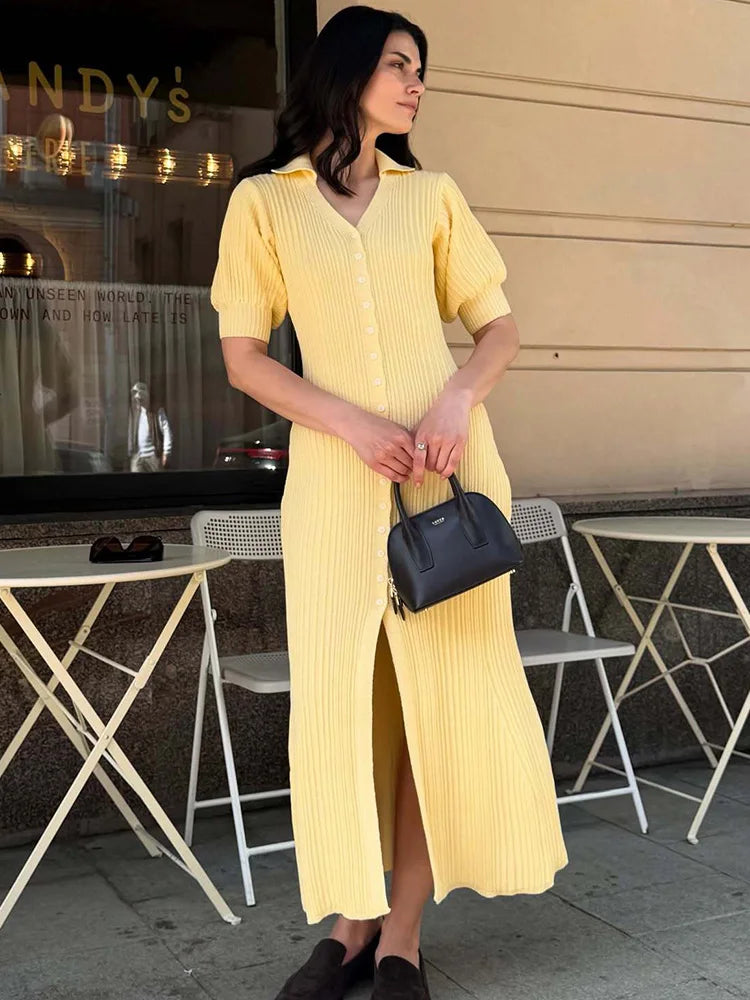 Yırtmaçlı Triko Elbise