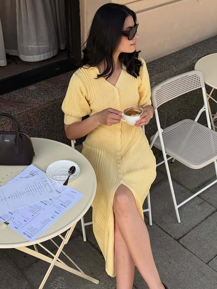 Yırtmaçlı Triko Elbise