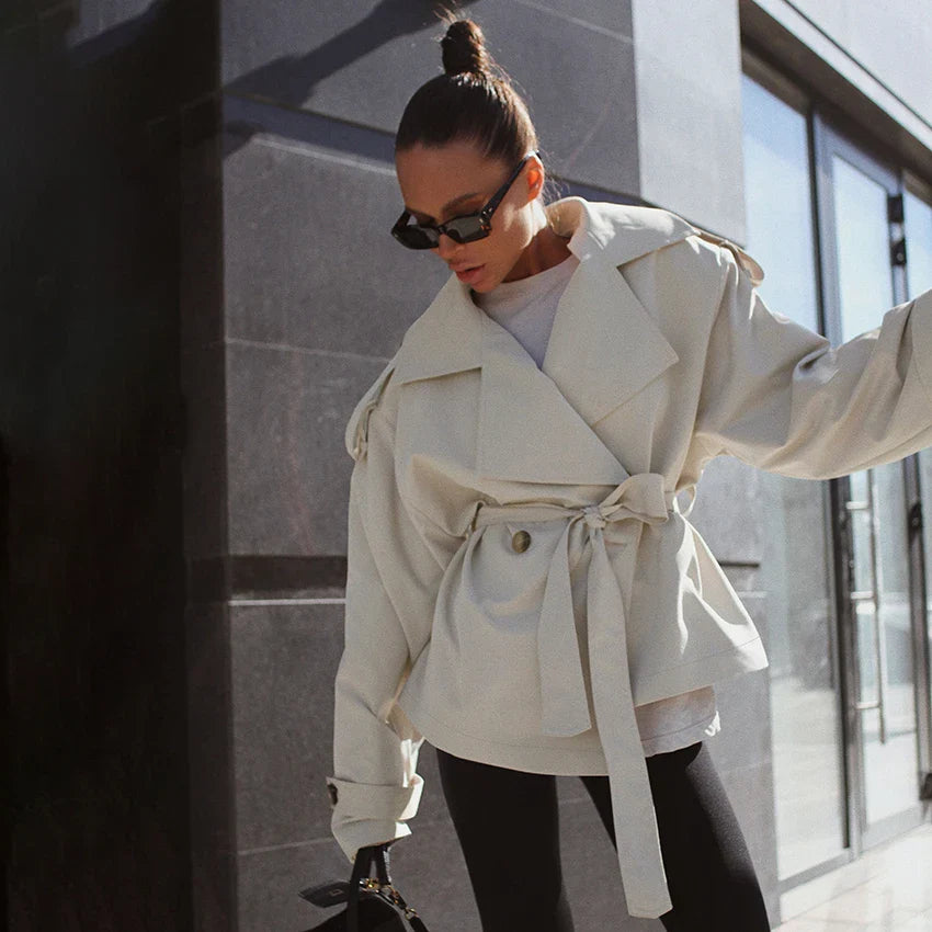 Kemer Detaylı Oversize Trençkot Ceket