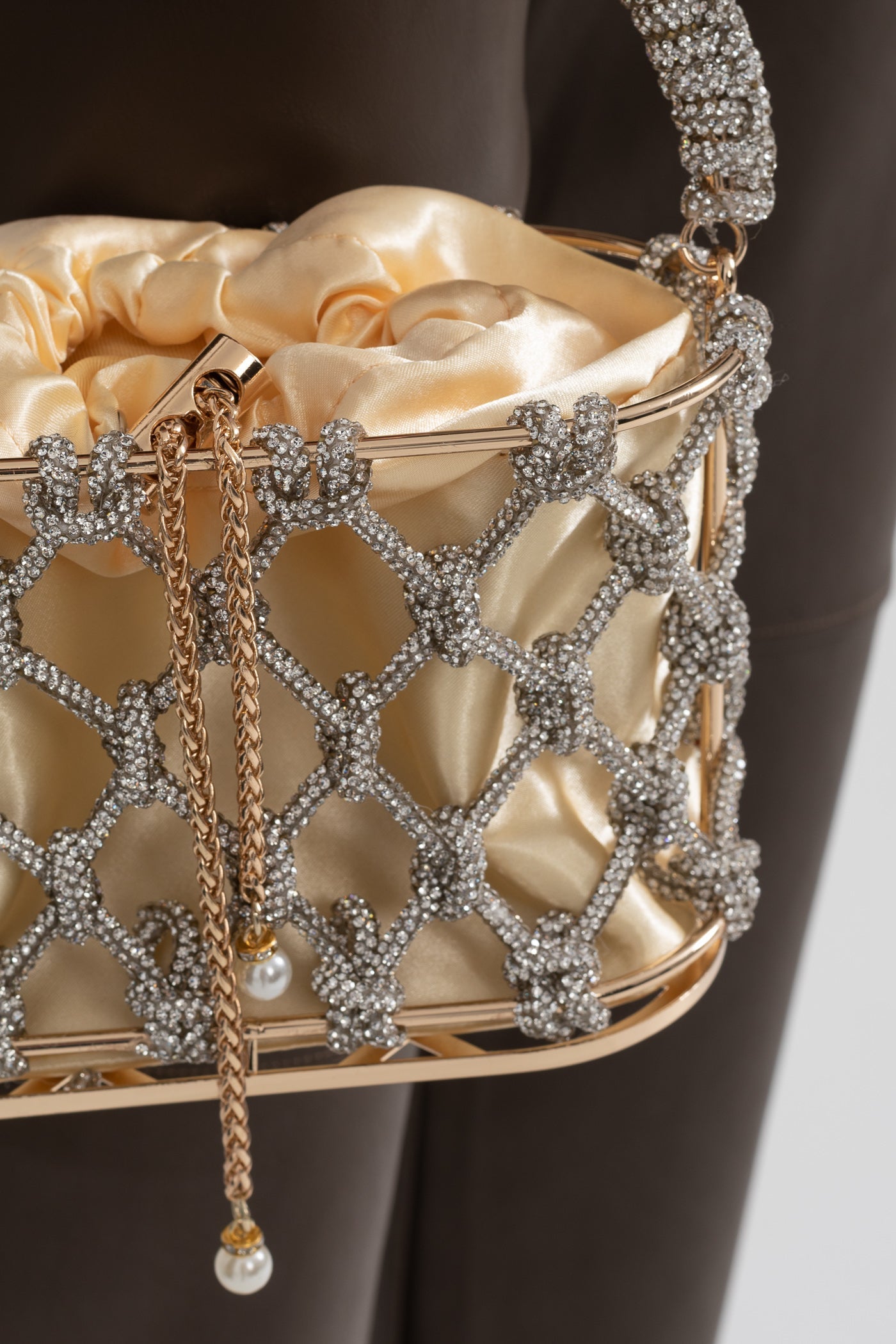 Saten İpli Kese ile Işıltılı Örgü Çanta