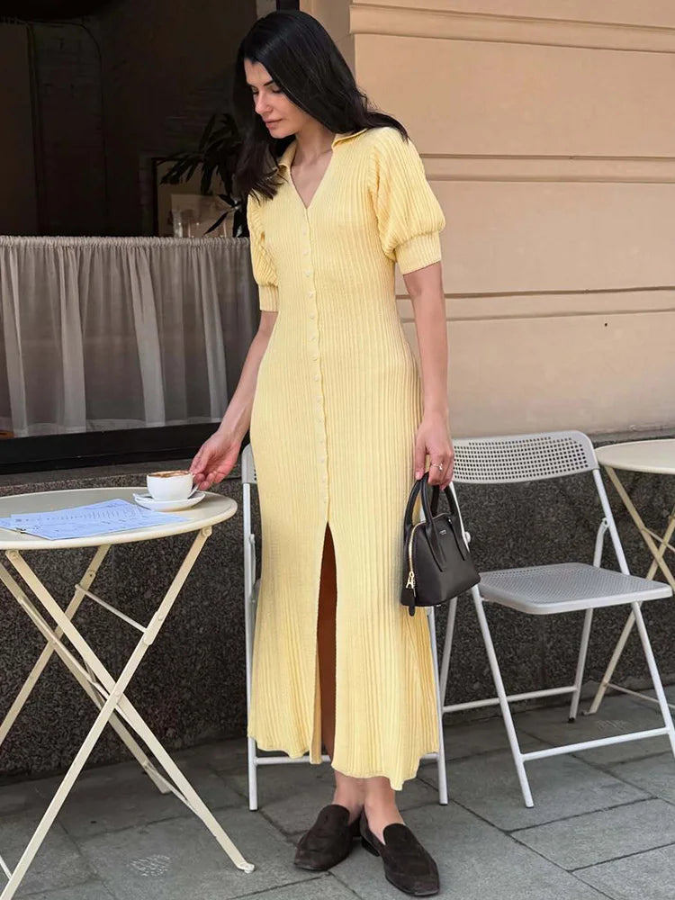 Yırtmaçlı Triko Elbise