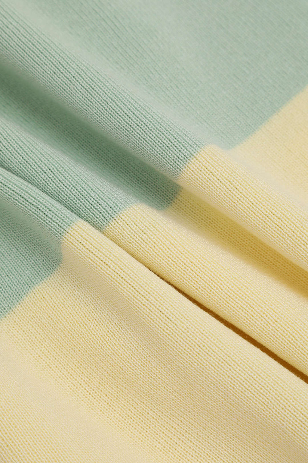 Çok Renkli Çizgili Triko Sırt Açık Maxi Elbise