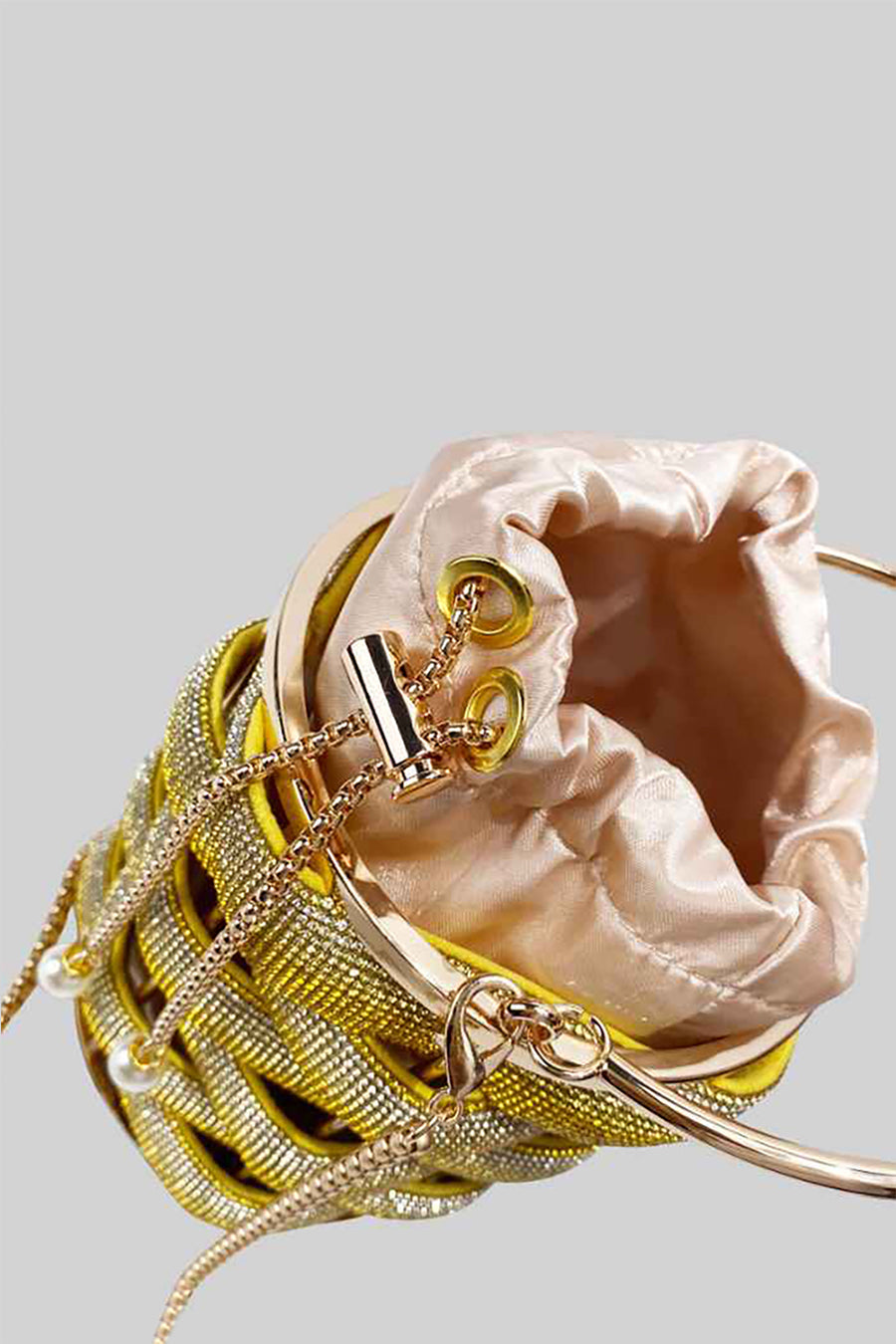 İçi Saten Kapaklı Zarif Kova Çanta