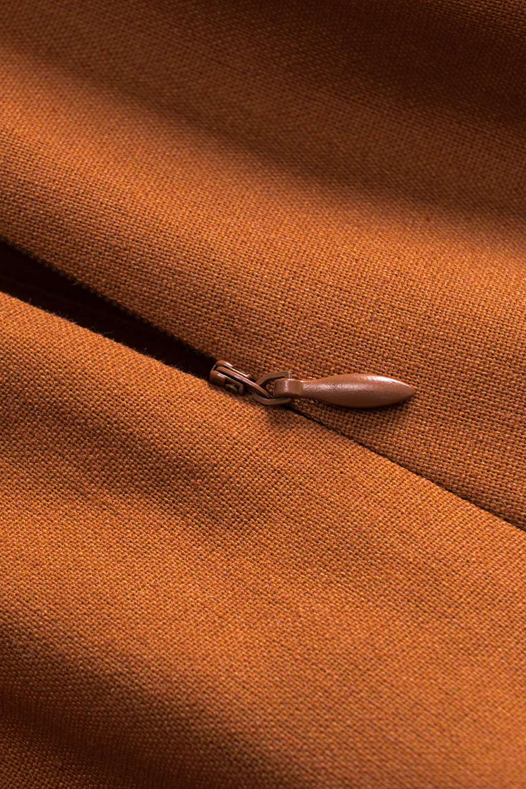 Linen Pileli Fermuarlı Bol Paça Pantolon