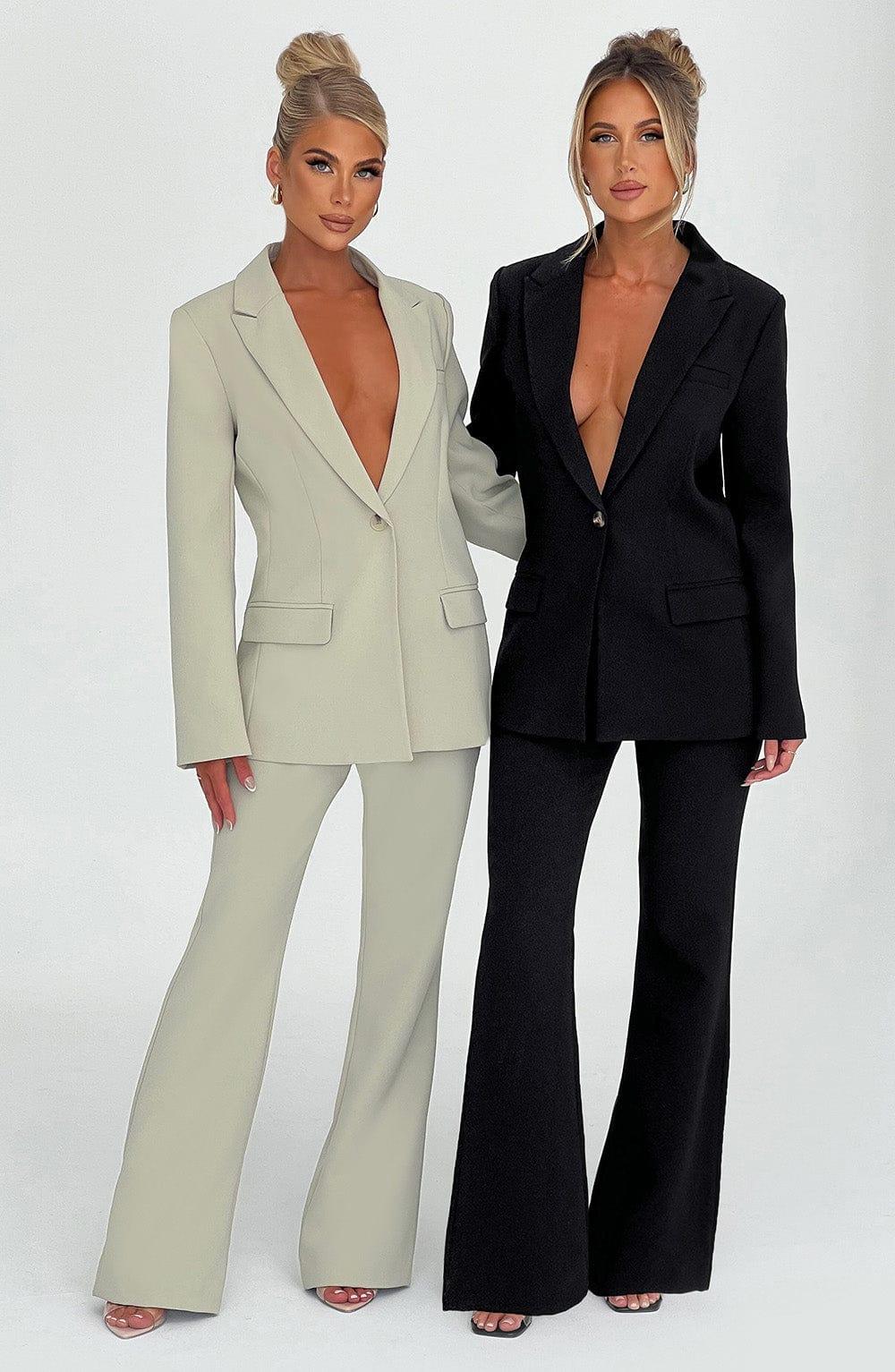 Midnight Elegance Kuşak Detaylı Ceket