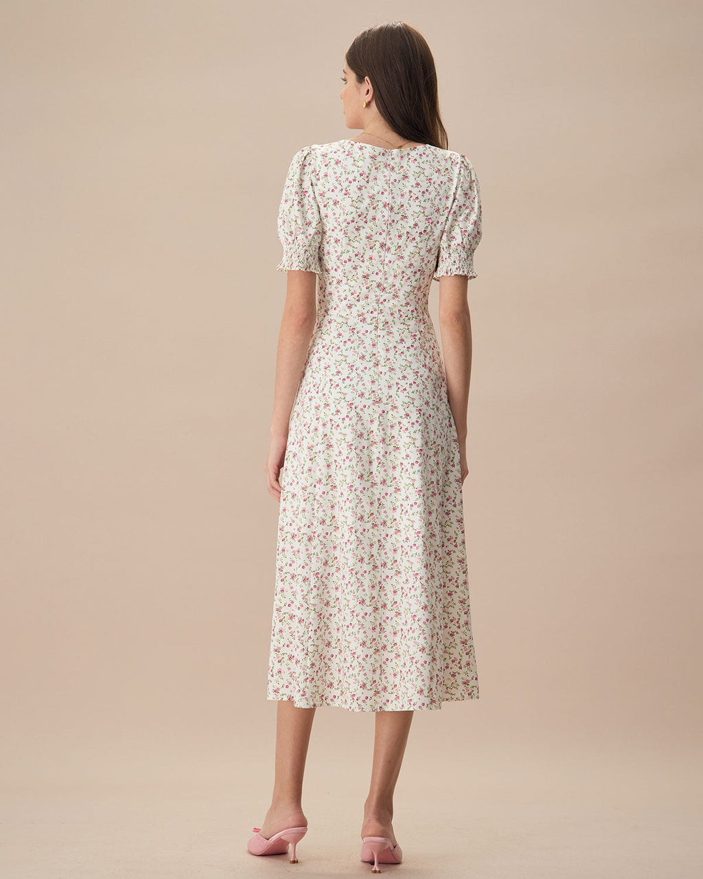 Bej Renkli Kalp Yaka Volan Kol Çiçek Desenli Midi Elbise